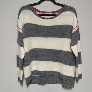 Rewind Gray and White Crewneck Sweater
